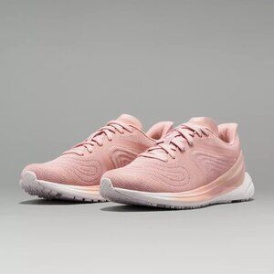 Brand new lululemon Women's Blissfeel 2 Running Shoe size 7